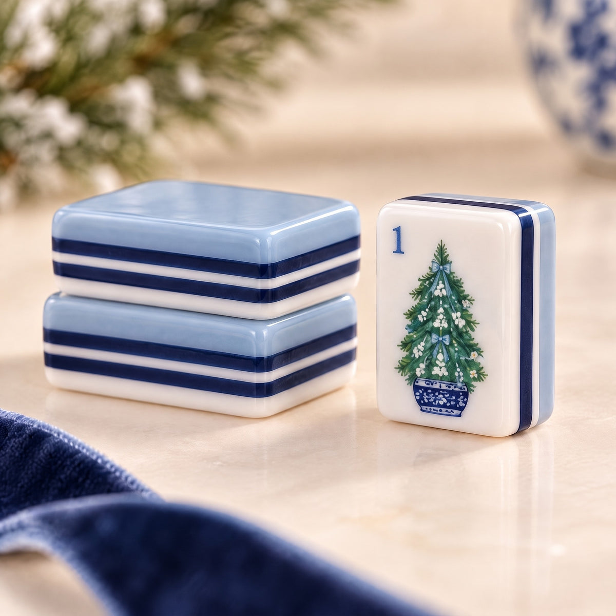 Blue Christmas American Mahjong Set, tile backs and layers
